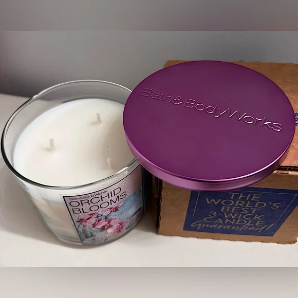 NEW B&BW Limited Edition Orchid Blooms 3 Wick Candle - Picture 2 of 3
